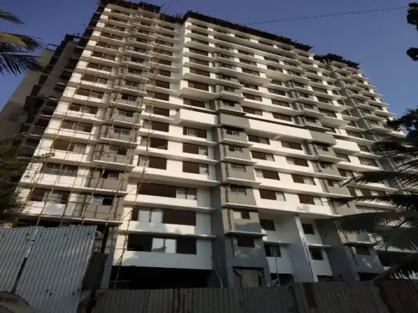 Flat in Borivali East